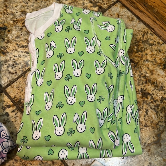 Sold - Picture 3 of 7